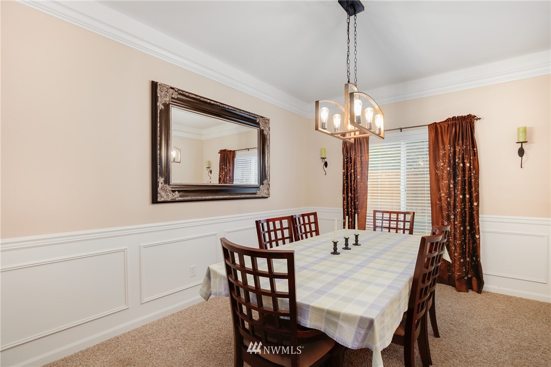 18506 Southeast Petrovitsky Road Renton, WA 98058 - Photo 5 of 25 Gallery Image 5