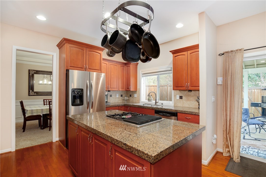 18506 Southeast Petrovitsky Road Renton, WA 98058 - Photo 7 of 25 Gallery Image 7