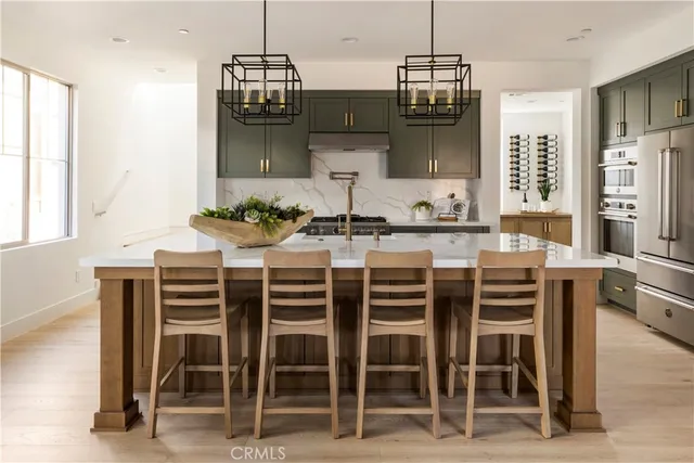 $1,749,900 | 197 East Palm Street, Altadena, CA 91001