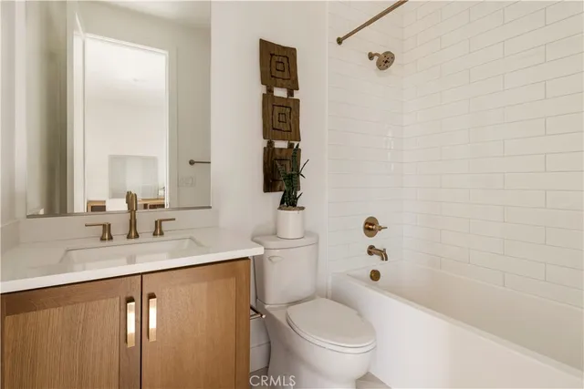 $1,749,900 | 197 East Palm Street, Altadena, CA 91001