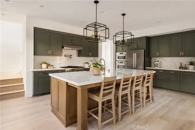 $1,749,900 | 197 East Palm Street, Altadena, CA 91001