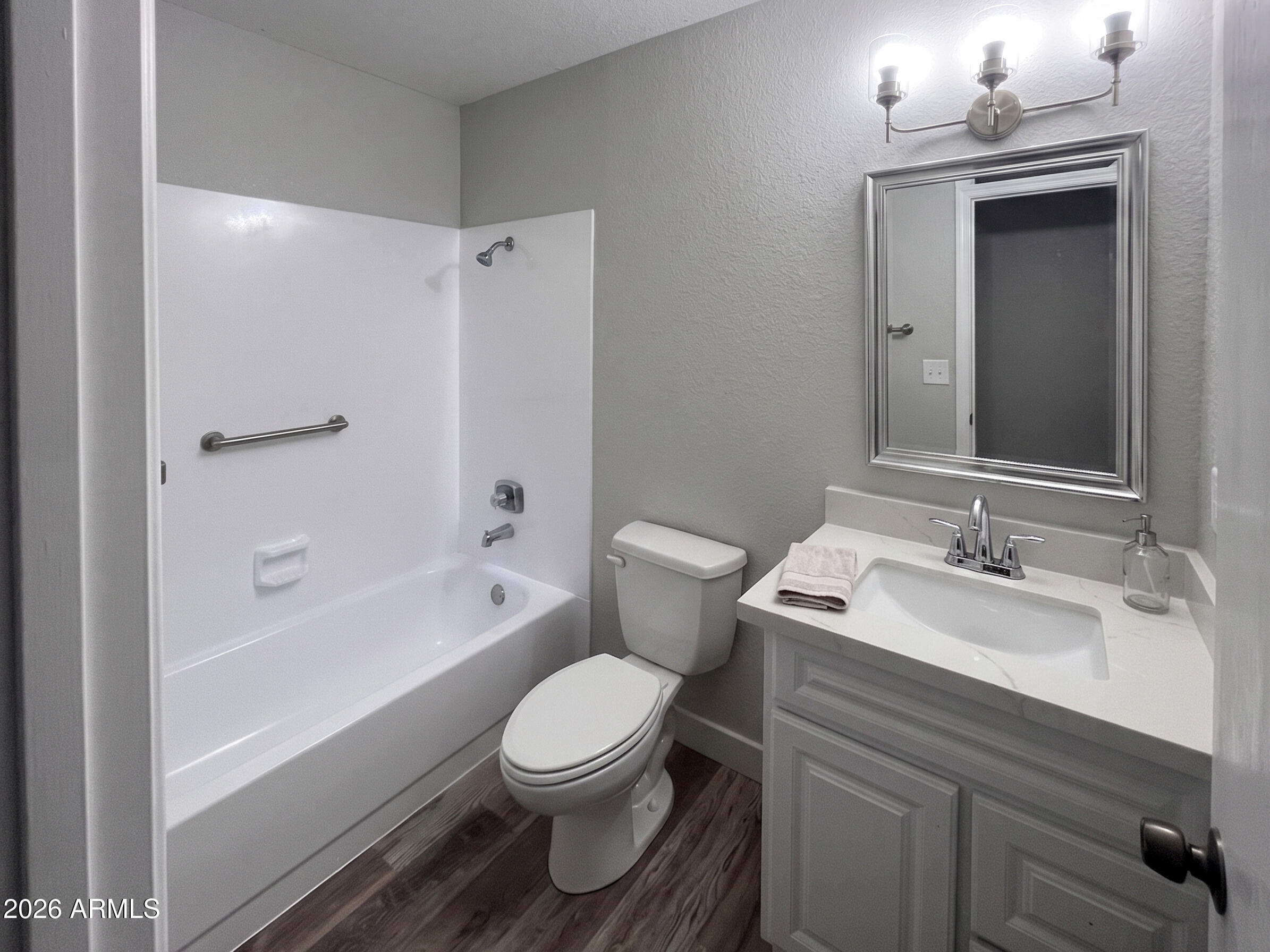1432 South Oracle Mesa, AZ 85204 - Photo 9 of 13 011