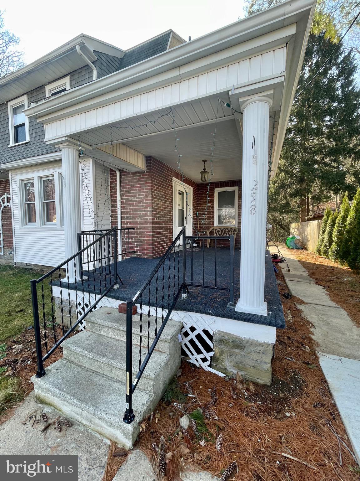 258 Spring Valley Road Reading, PA 19605 - Photo 2 of 15 Gallery Image 2