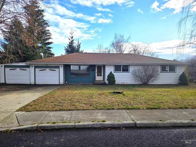 $369,000 | 422 North Grant Street, Moscow, ID 83843