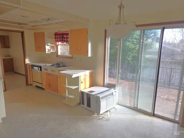 $369,000 | 422 North Grant Street, Moscow, ID 83843