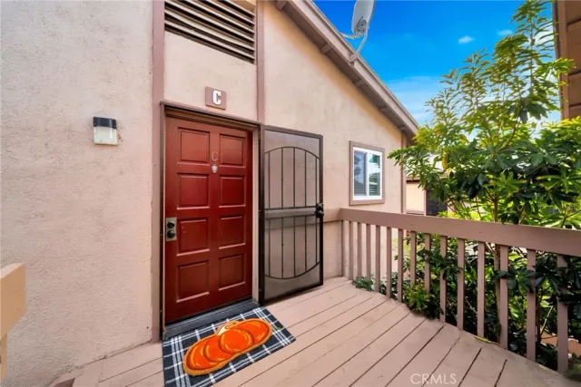 $419,000 | 1062 Cabrillo Park Drive, Unit C, Santa Ana, CA 92701