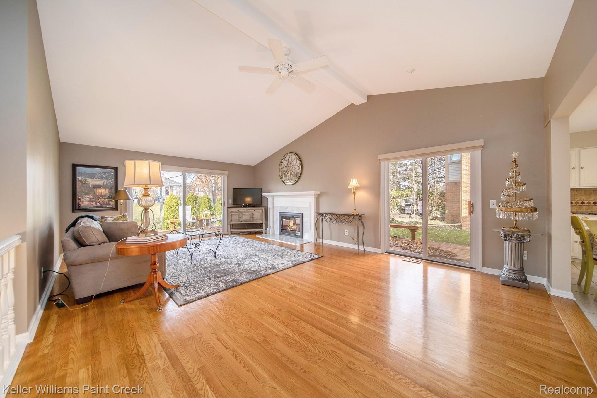1652 Hillside Lane Rochester, MI 48307 - Photo 8 of 32 Hillside_9.jpg