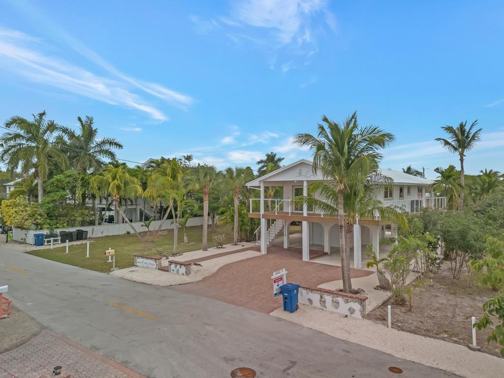 3915 Gordon Road Big Pine Key, FL 33043 - Photo 46 of 57 SW Corner