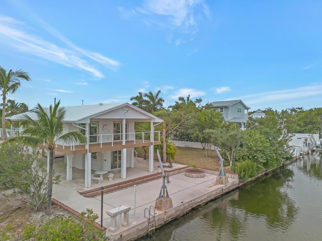 3915 Gordon Road Big Pine Key, FL 33043 - Photo 47 of 57 SE Corner