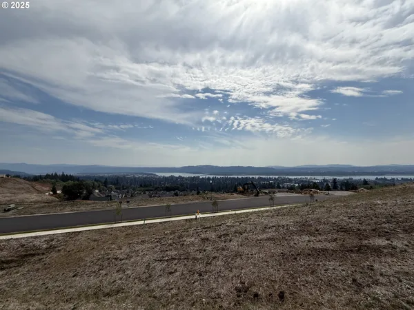 $1,885,000 | 498 North Z Circle, Washougal, WA 98671