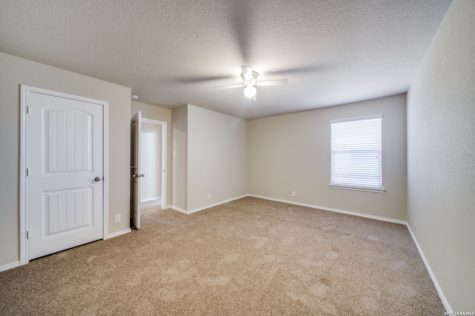12358 Erstein Schertz, TX 78154 - Photo 18 of 21 a view of an empty room with a window