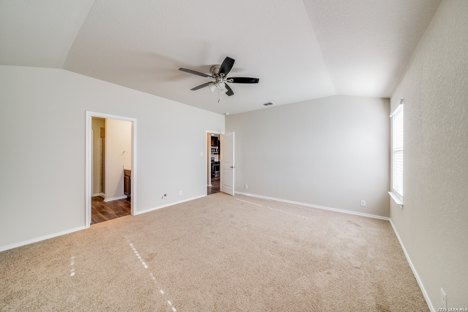 12358 Erstein Schertz, TX 78154 - Photo 8 of 21 a view of a big room with carpet