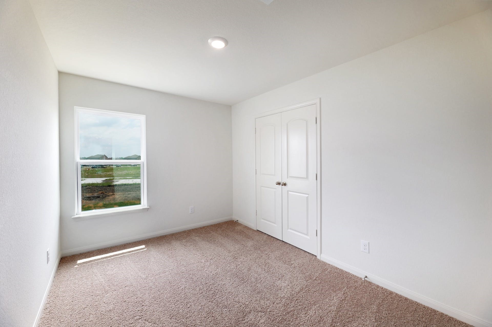 18525 Quiet Range Drive Elgin, TX 78621 - Photo 12 of 20