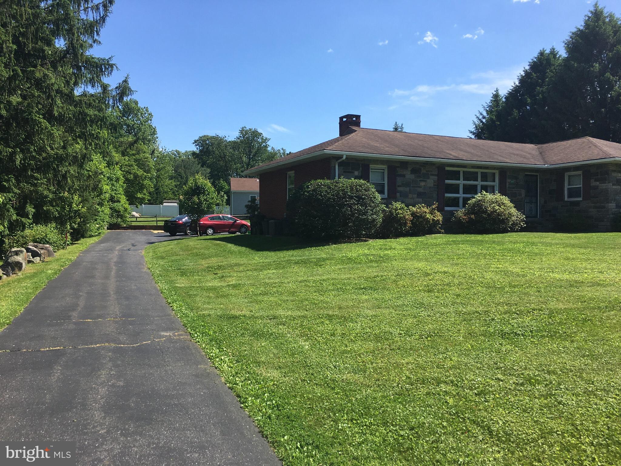 2407 Larkin Road Boothwyn, PA 19061 - Photo 2 of 33 Gallery Image 2