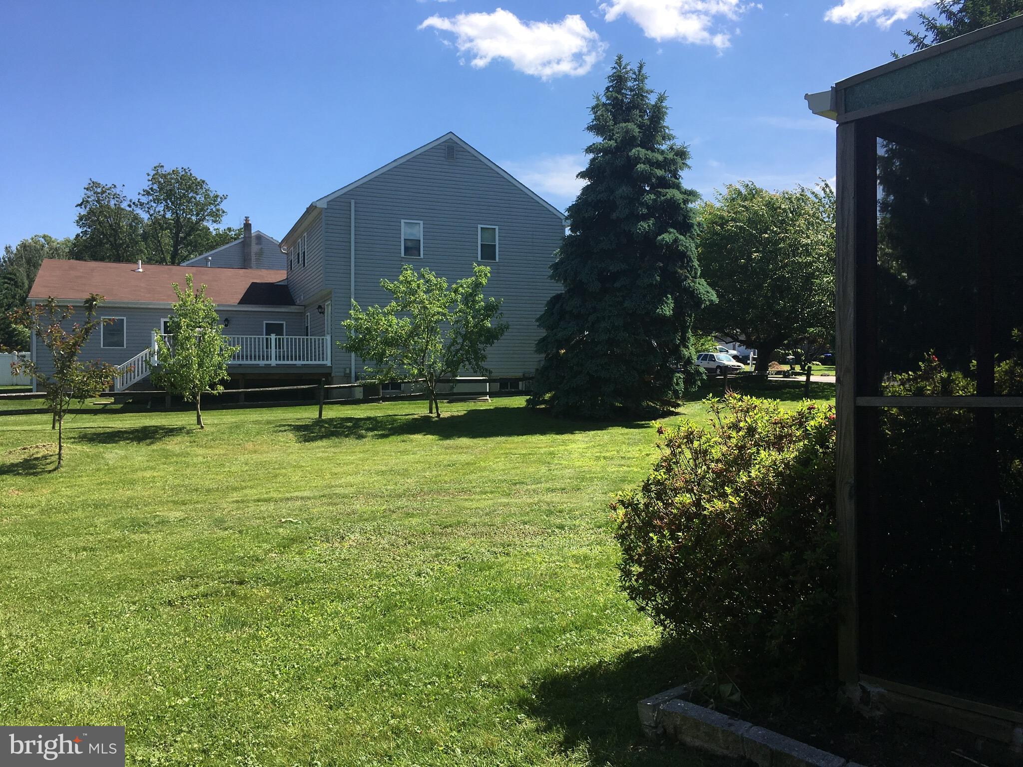 2407 Larkin Road Boothwyn, PA 19061 - Photo 5 of 33 Rest yard .83 acres
