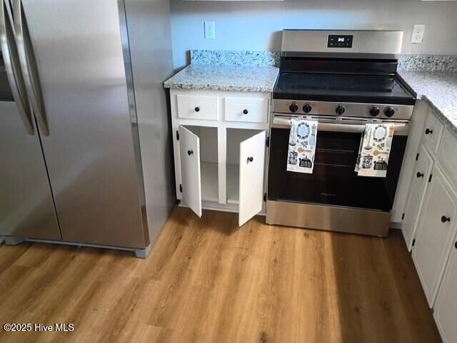 1817 Cobb Road Kinston, NC 28501 - Photo 6 of 21 3