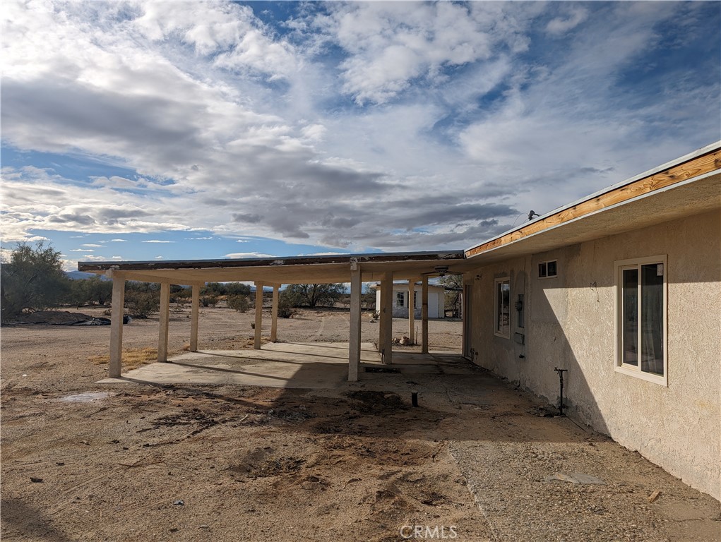 4254 Parker Road Twentynine Palms, CA 92277 - Photo 3 of 9 porch