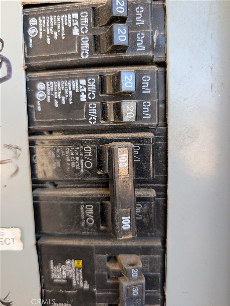 4254 Parker Road Twentynine Palms, CA 92277 - Photo 6 of 9 Main panel new