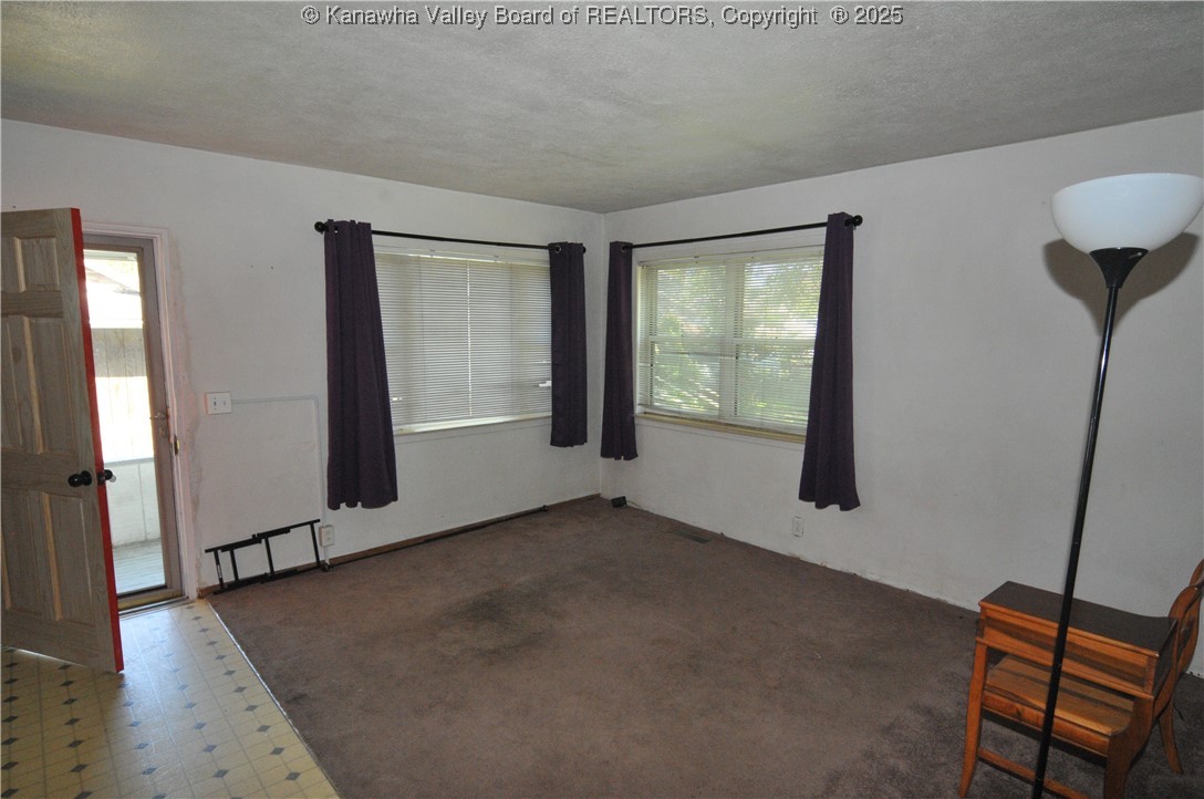 100 Oak Street Chelyan, WV 25035 - Photo 8 of 23 Gallery Image 8