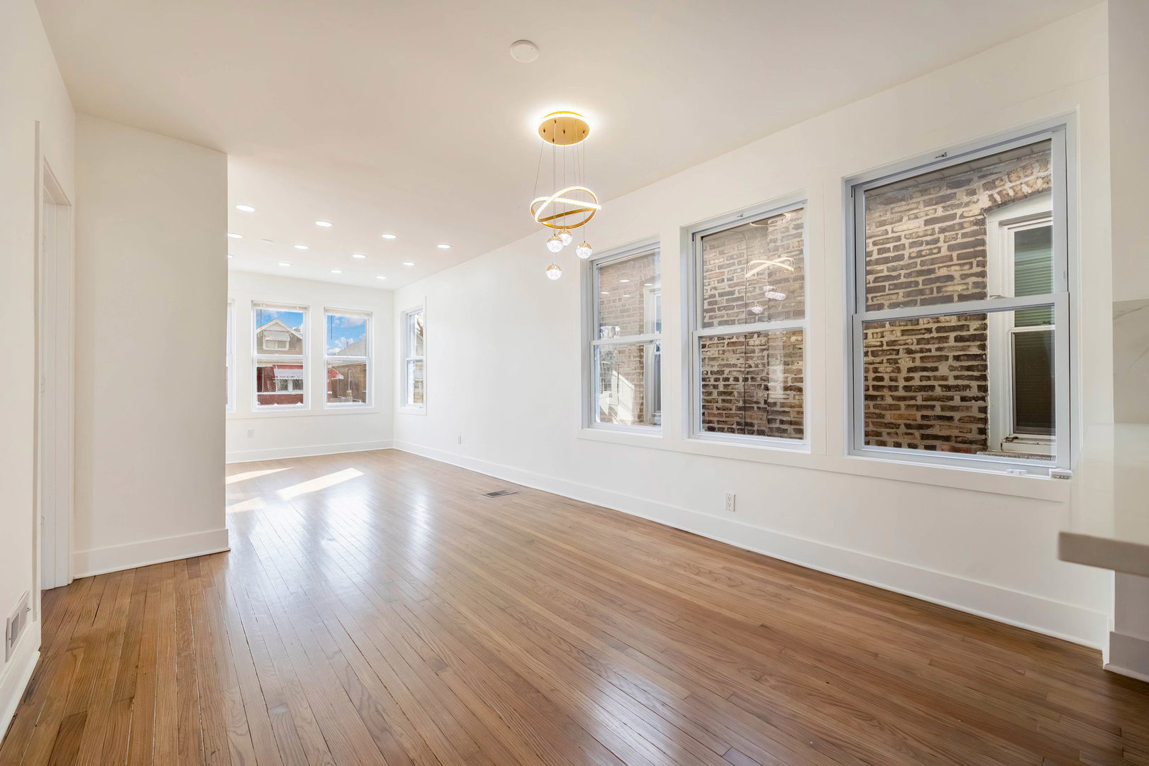 6742 South Carpenter Street Chicago, IL 60621 - Photo 5 of 36