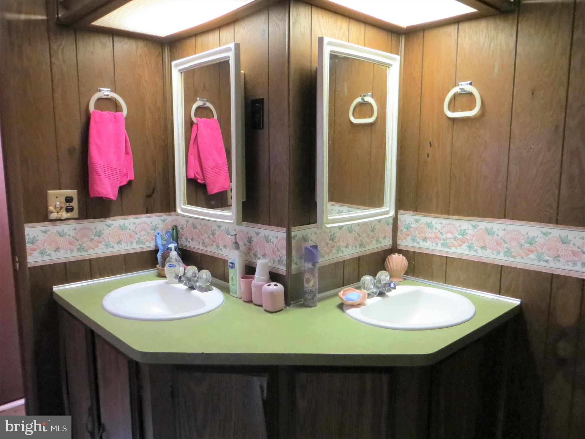 187 Clamshell Road Ocean City, MD 21842 - Photo 15 of 31 Guest Bath