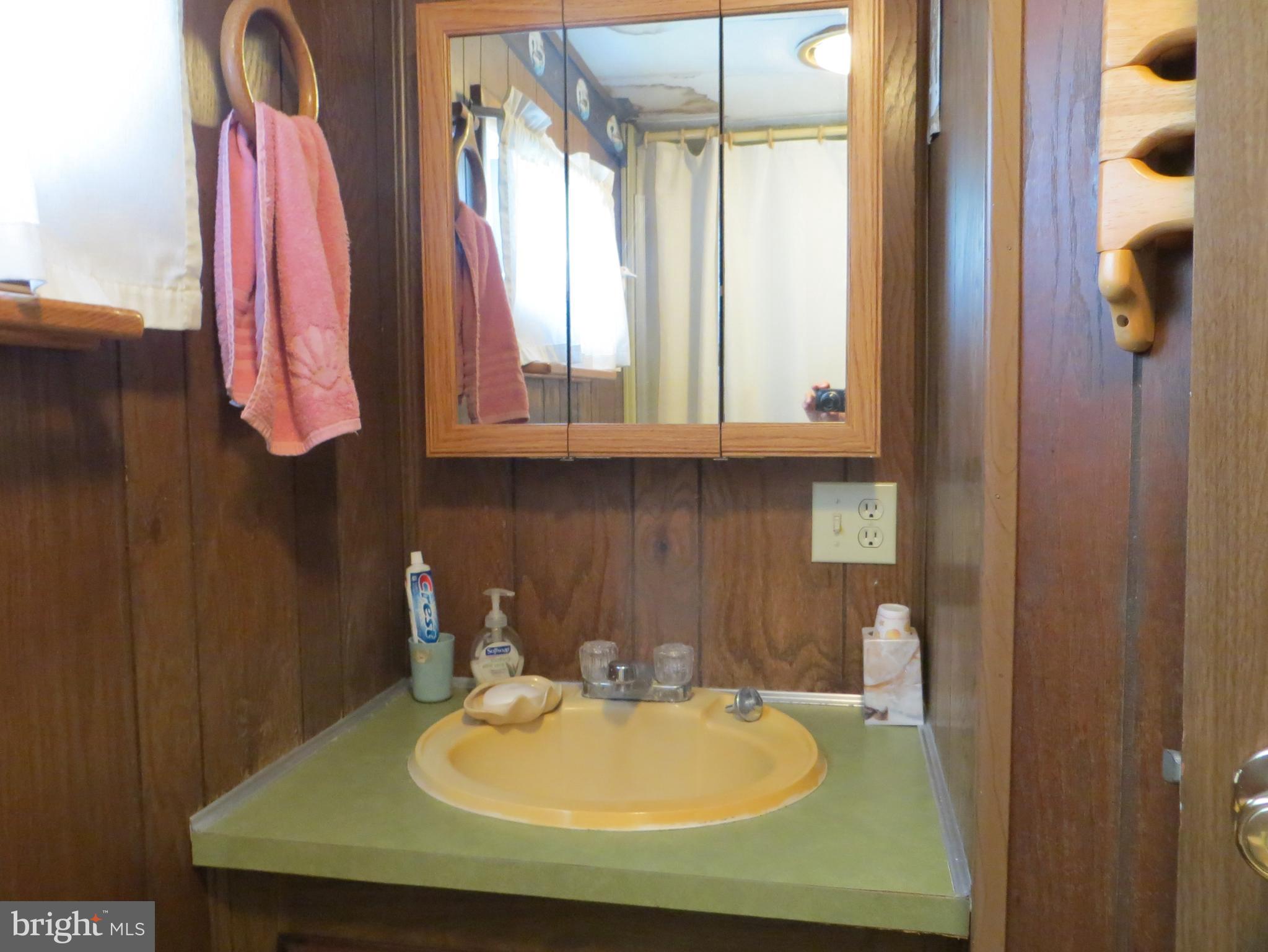 187 Clamshell Road Ocean City, MD 21842 - Photo 19 of 31 Bedroom #2 Bath