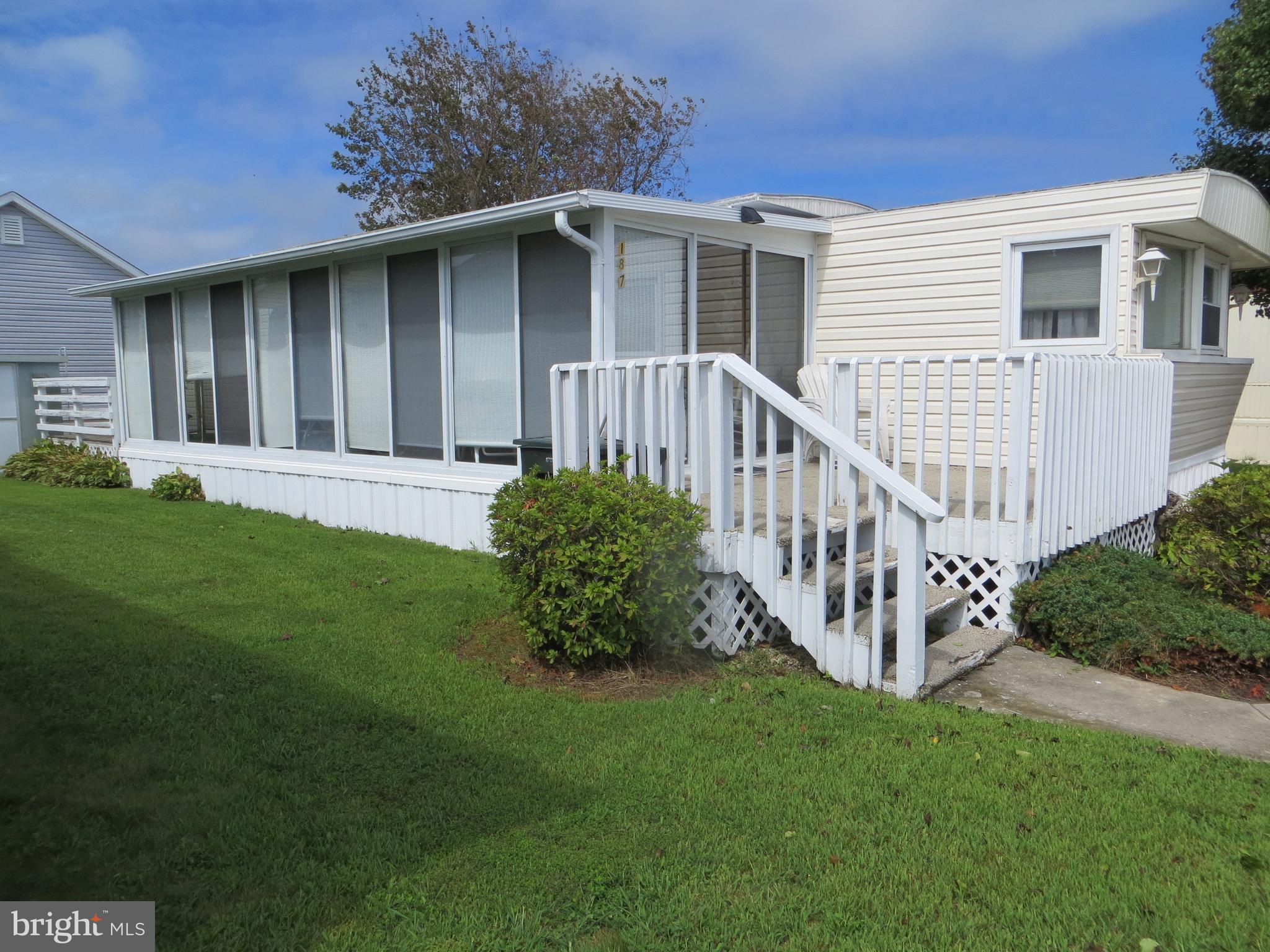 187 Clamshell Road Ocean City, MD 21842 - Photo 3 of 31 Left elevation