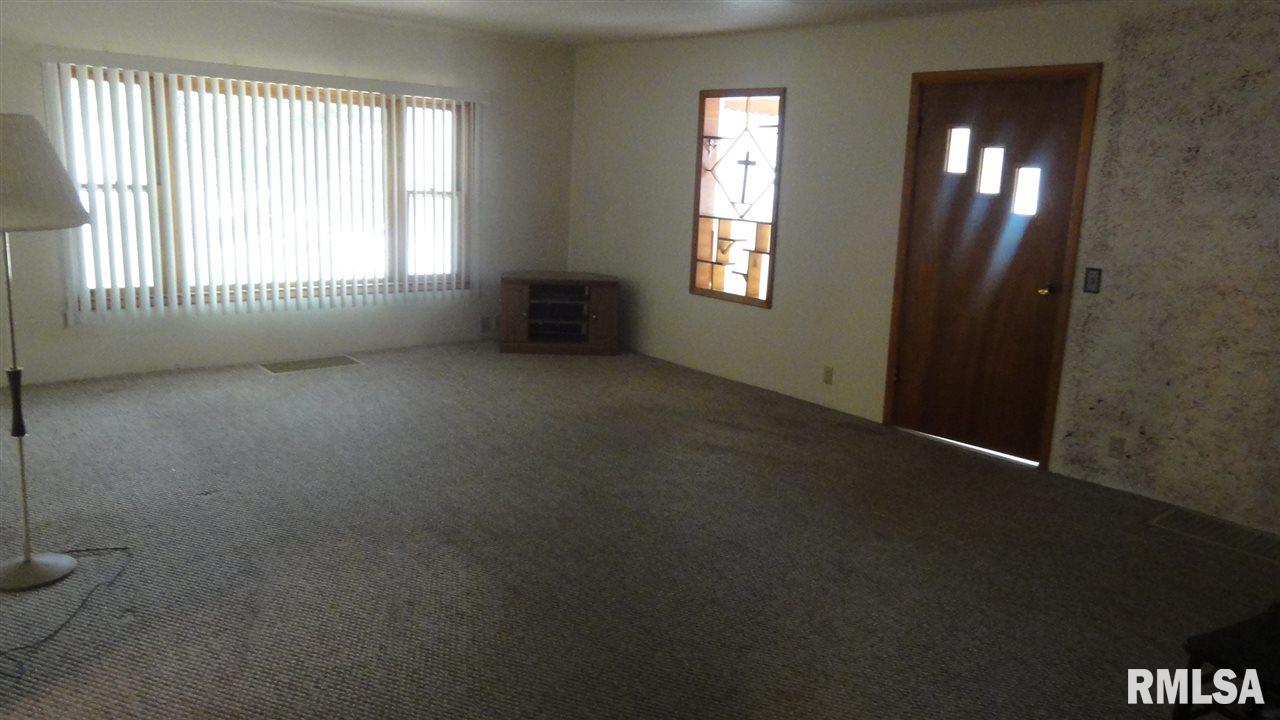 9403 West Southport Road Edwards, IL 61528 - Photo 9 of 23 Gallery Image 9