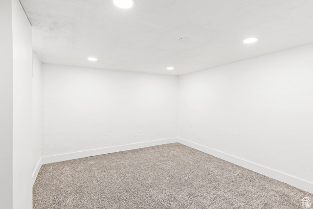 372 East 400 North Springville, UT 84663 - Photo 23 of 27 Recessed ceiling lighting, textured walls, and plush carpeting