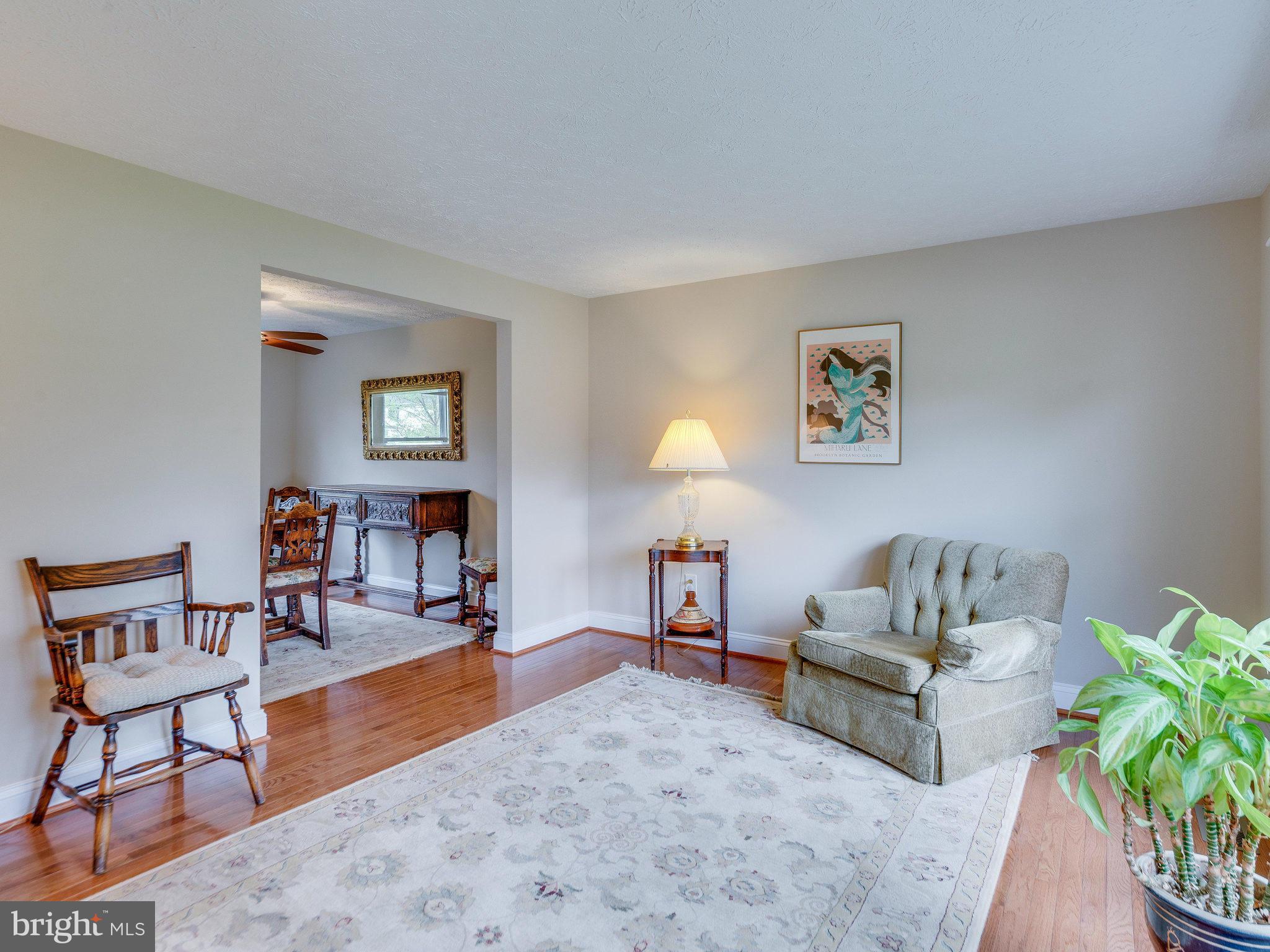 2202 Stirrup Iron Lane Reston, VA 20191 - Photo 3 of 26 Living Room
