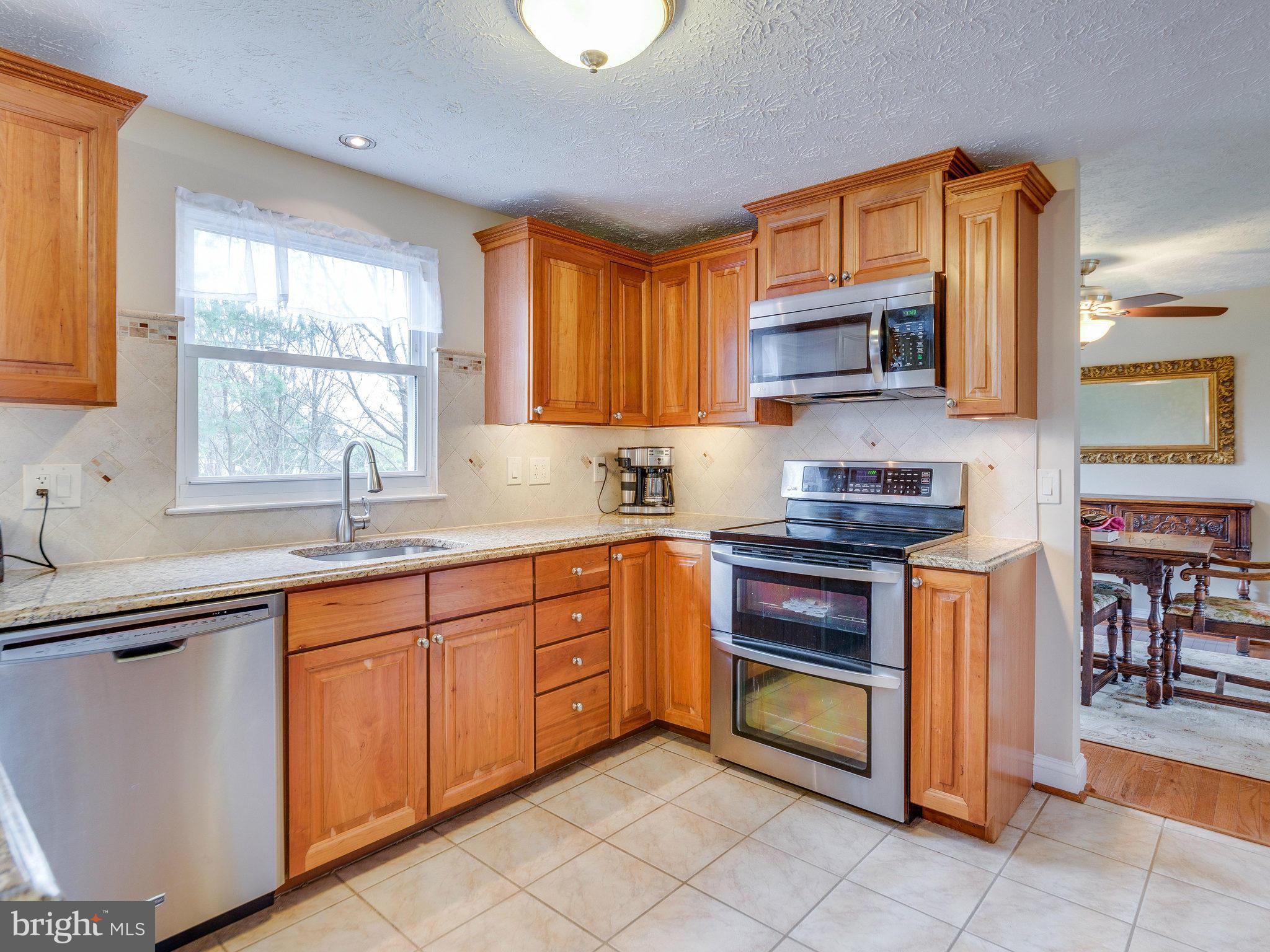 2202 Stirrup Iron Lane Reston, VA 20191 - Photo 6 of 26 Kitchen