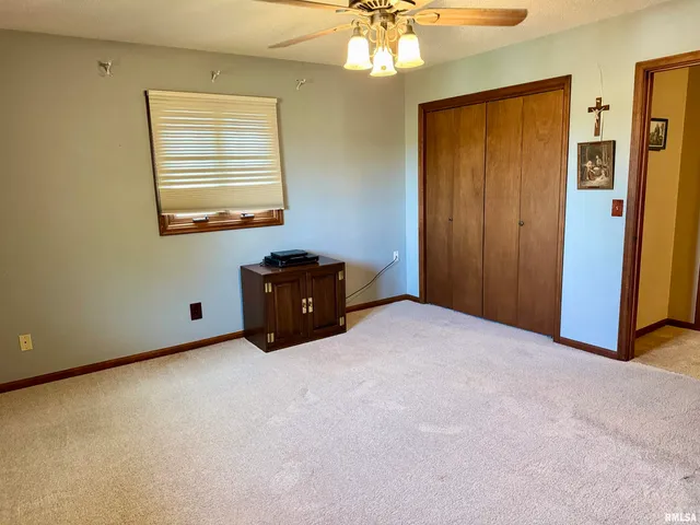 $250,000 | 2049 West Losey Street, Galesburg, IL 61401