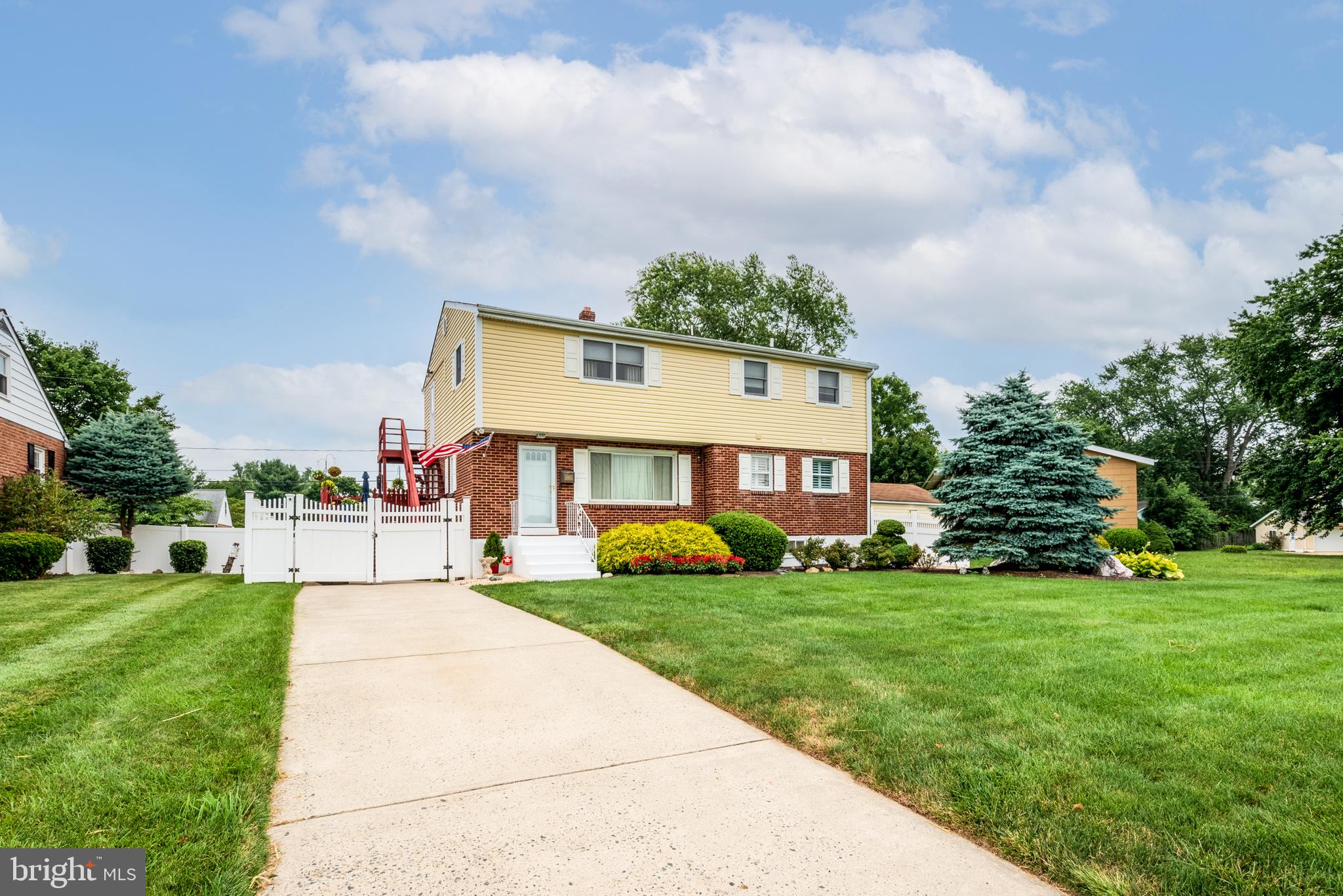 1903 Limestone Road Wilmington, DE 19804 - Photo 1 of 43 1903 Limestone Road welcomes you!