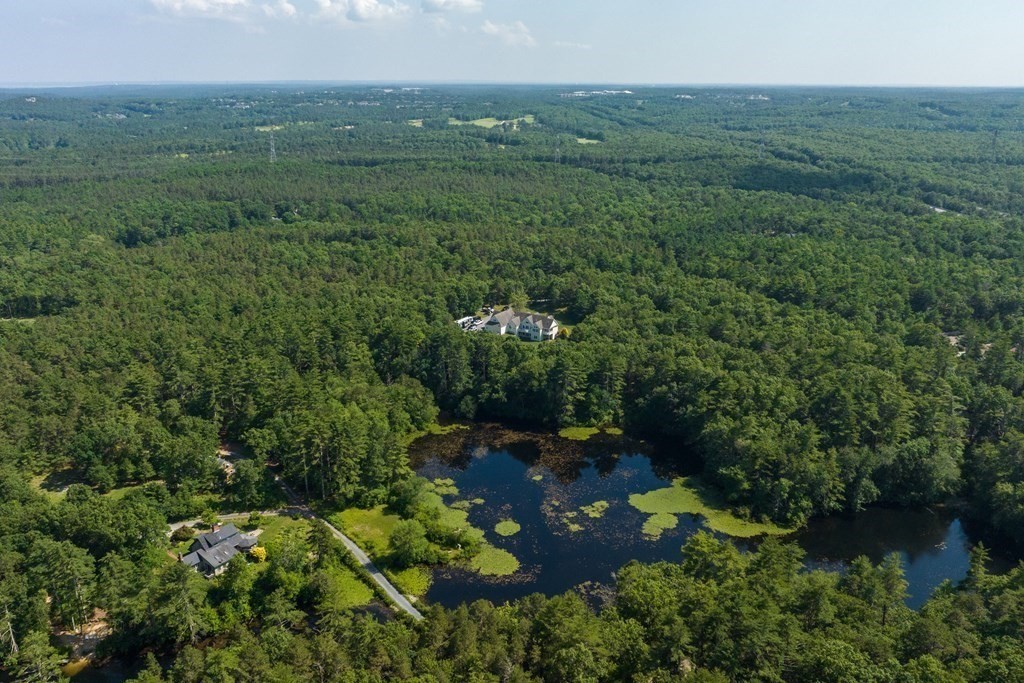 112 Bump Rock Road Plymouth, MA 02360 - Photo 7 of 17