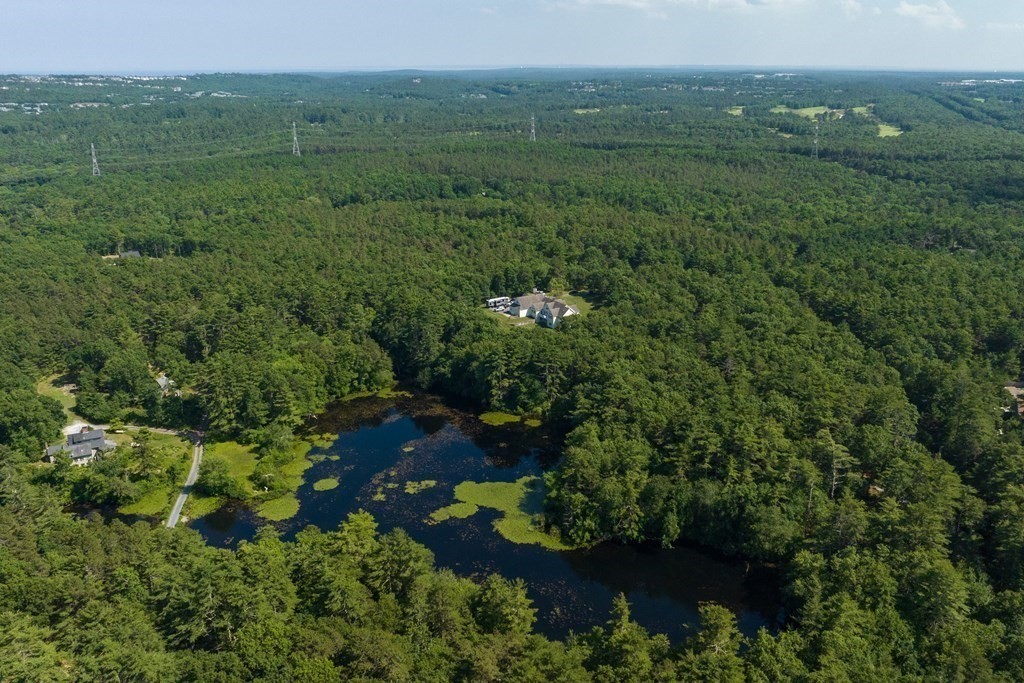 112 Bump Rock Road Plymouth, MA 02360 - Photo 9 of 17