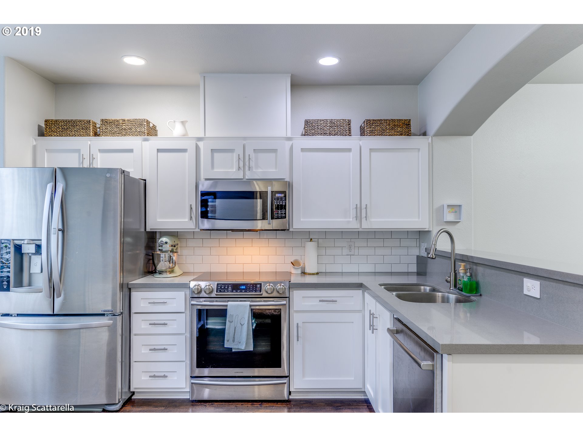 14180 Southwest Barrows Road, Unit 2 Portland, OR 97223 - Photo 4 of 19 Gallery Image 4