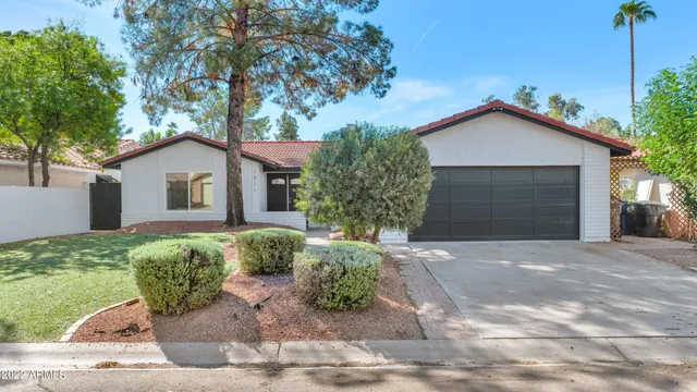 $6,495 | 1511 East Edgewater Drive, Tempe, AZ 85283