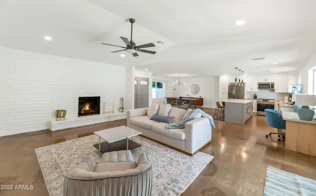 $6,495 | 1511 East Edgewater Drive, Tempe, AZ 85283