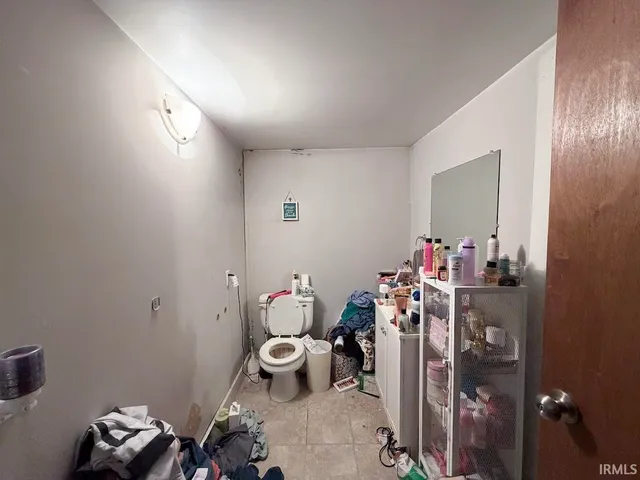 $99,900 | 2212 East Greenville Pike, Winchester, IN 47394