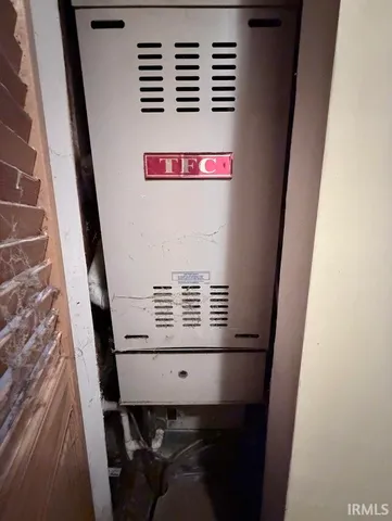 $99,900 | 2212 East Greenville Pike, Winchester, IN 47394