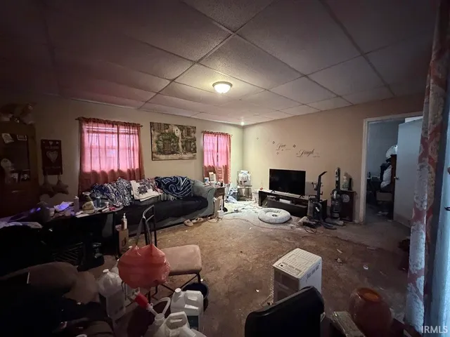 $99,900 | 2212 East Greenville Pike, Winchester, IN 47394