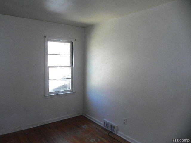 673 Patterson Court Inkster, MI 48141 - Photo 15 of 21 261-910961_Bedroom 2 View 2.JPG