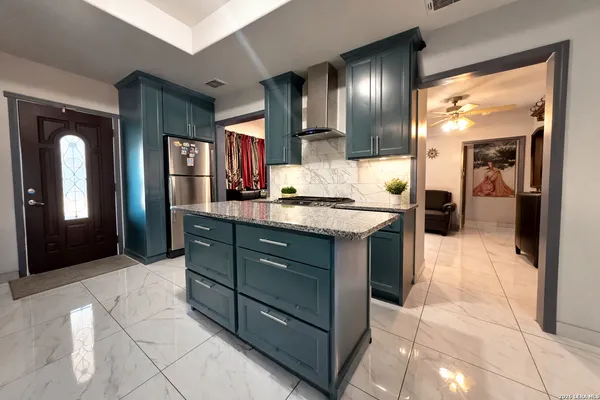 $280,000 | 316 Welhausen, Poth, TX 78147