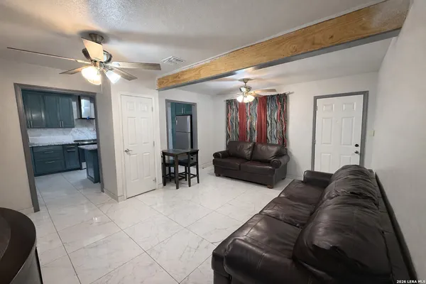 $280,000 | 316 Welhausen, Poth, TX 78147