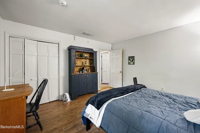 $425,000 | 1592 County Road, Sheffield, MA 01230