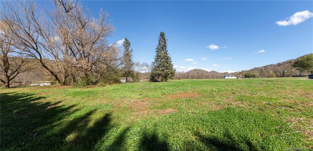 25 Connie Davis Road, Unit 5 Candler, NC 28715 - Photo 4 of 24 Gallery Image 4
