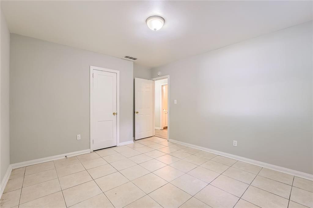 2275 Old Spring Road Smyrna, GA 30080 - Photo 21 of 28 a view of an empty room and window