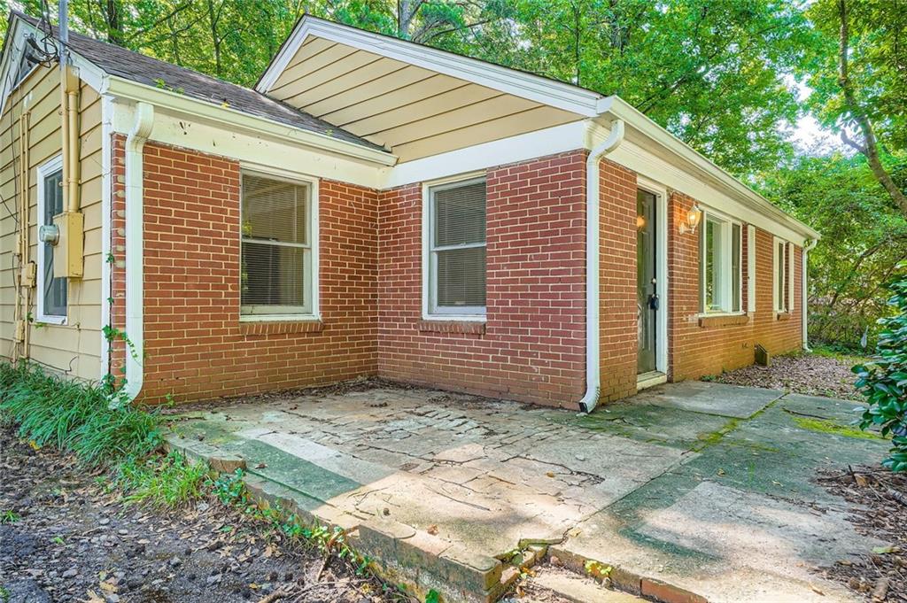 2275 Old Spring Road Smyrna, GA 30080 - Photo 4 of 28 a view of a house with a yard