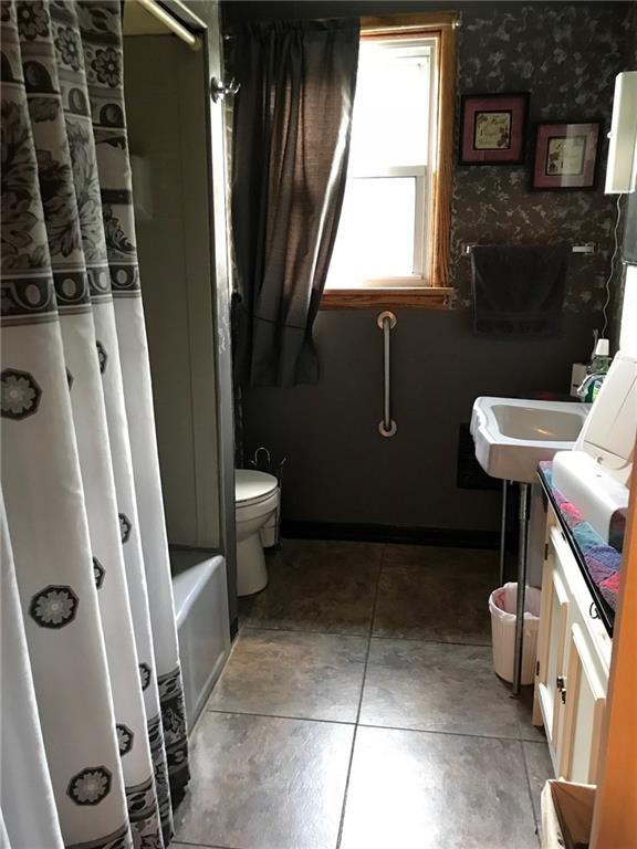 984 Donald Road Wampum, PA 16157 - Photo 13 of 23