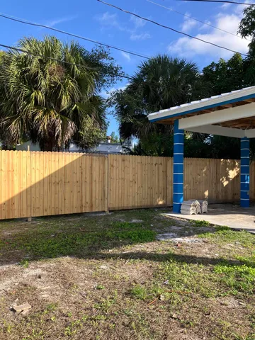 $3,000 | 949 30th Street, West Palm Beach, FL 33407